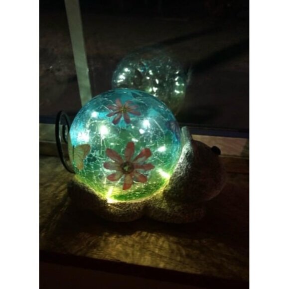 Solar Garden Statues Outdoor Figurines - Cat Lawn Ornament with Solar Light - Picture 1 of 1